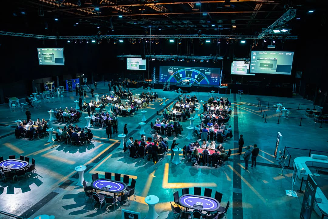 Darts Meets Poker image 2